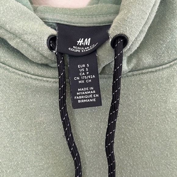 H&M Hoodie Sweatshirt - Picture 6 of 6